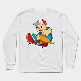 Bear as Skater with Skateboard & Cap Long Sleeve T-Shirt